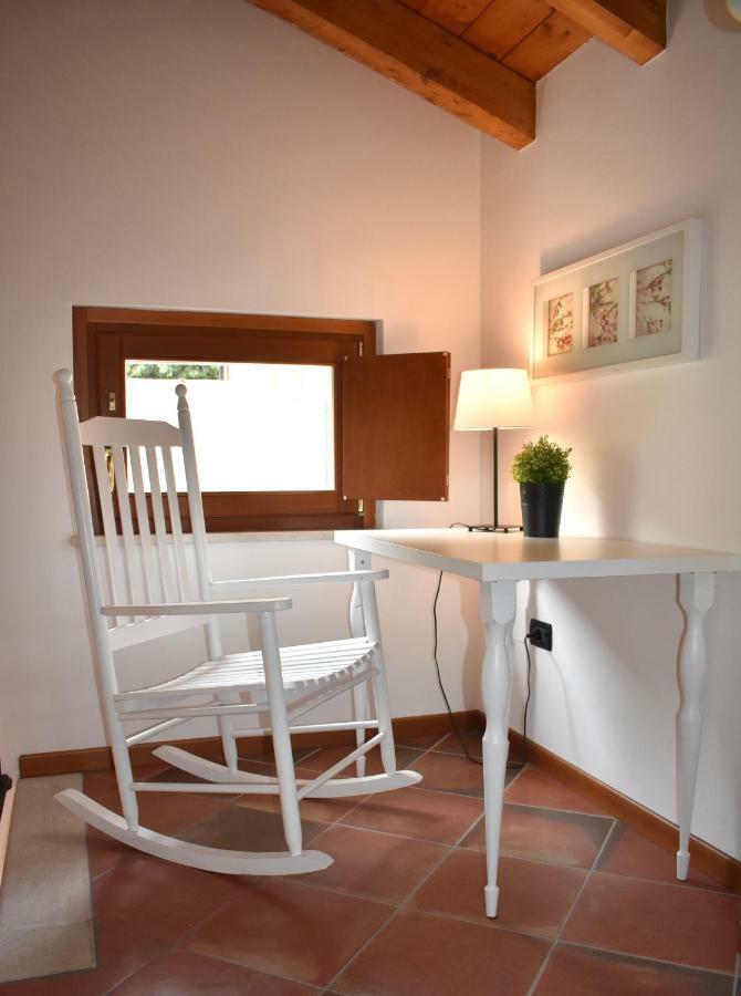 Albatros Apartment Тосколано Мадерно Екстериор снимка